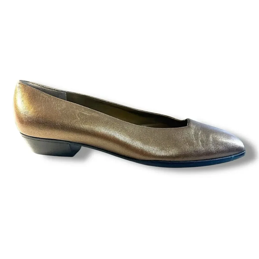 Bruno MAGLI Italian Bronze Leather Flats slight pointed Toe SZ 9AA or 9 AAAA?